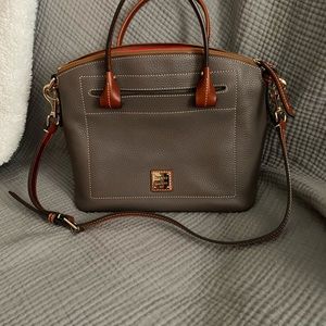 Dooney & Bourke elephant 🐘 satchel